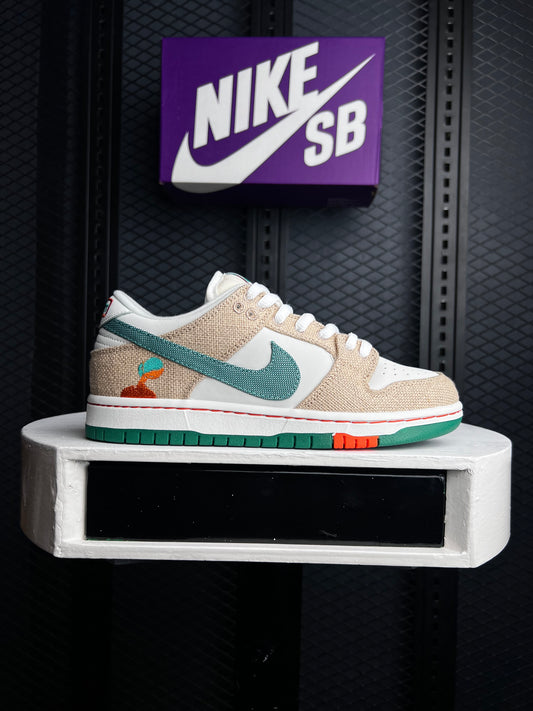 SB Dunk Low