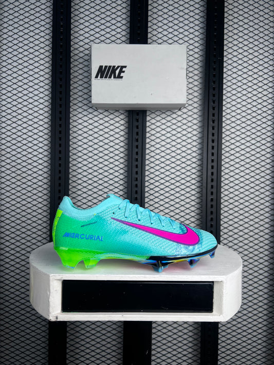 New Edition Soccer boot