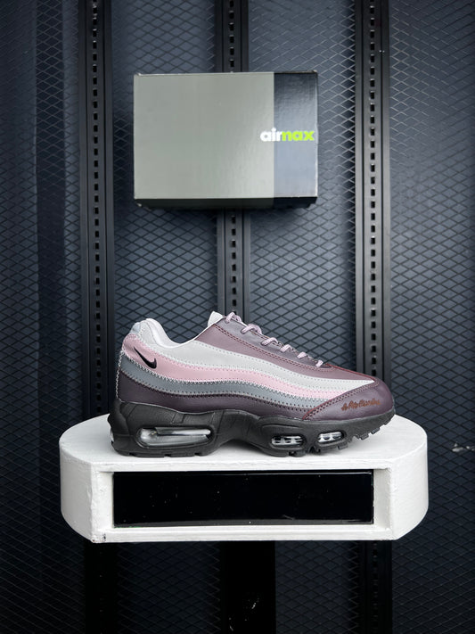 Air M 95 Luxury Sneakers