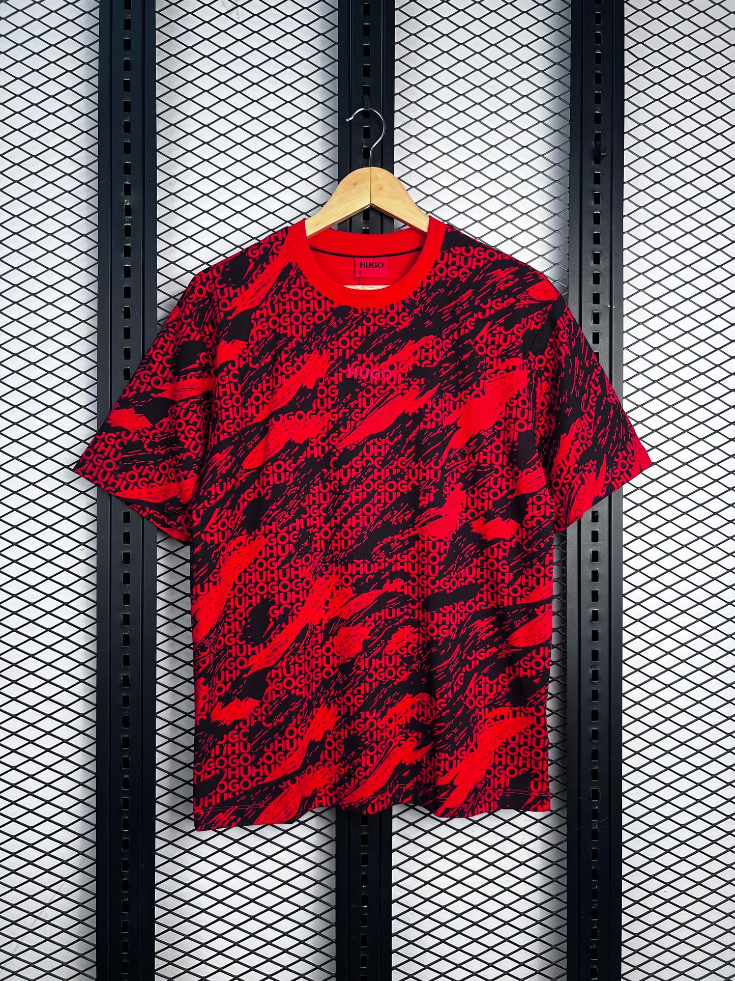 Men’s branded  t-shirt