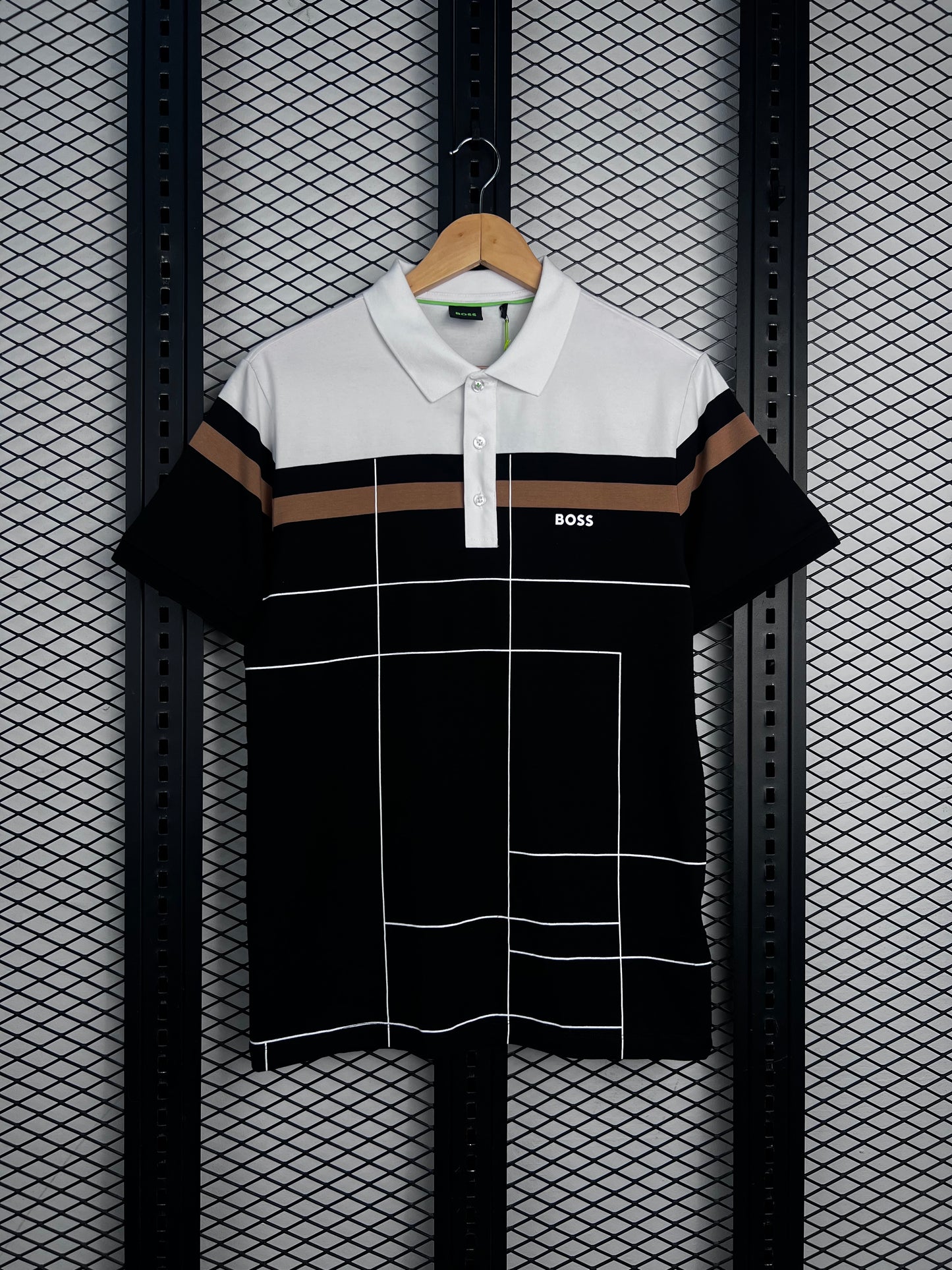 Men’s branded golf t-shirt