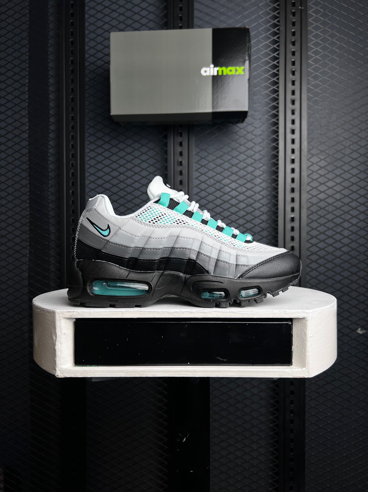 Air M 95 Sneaker’s Luxury