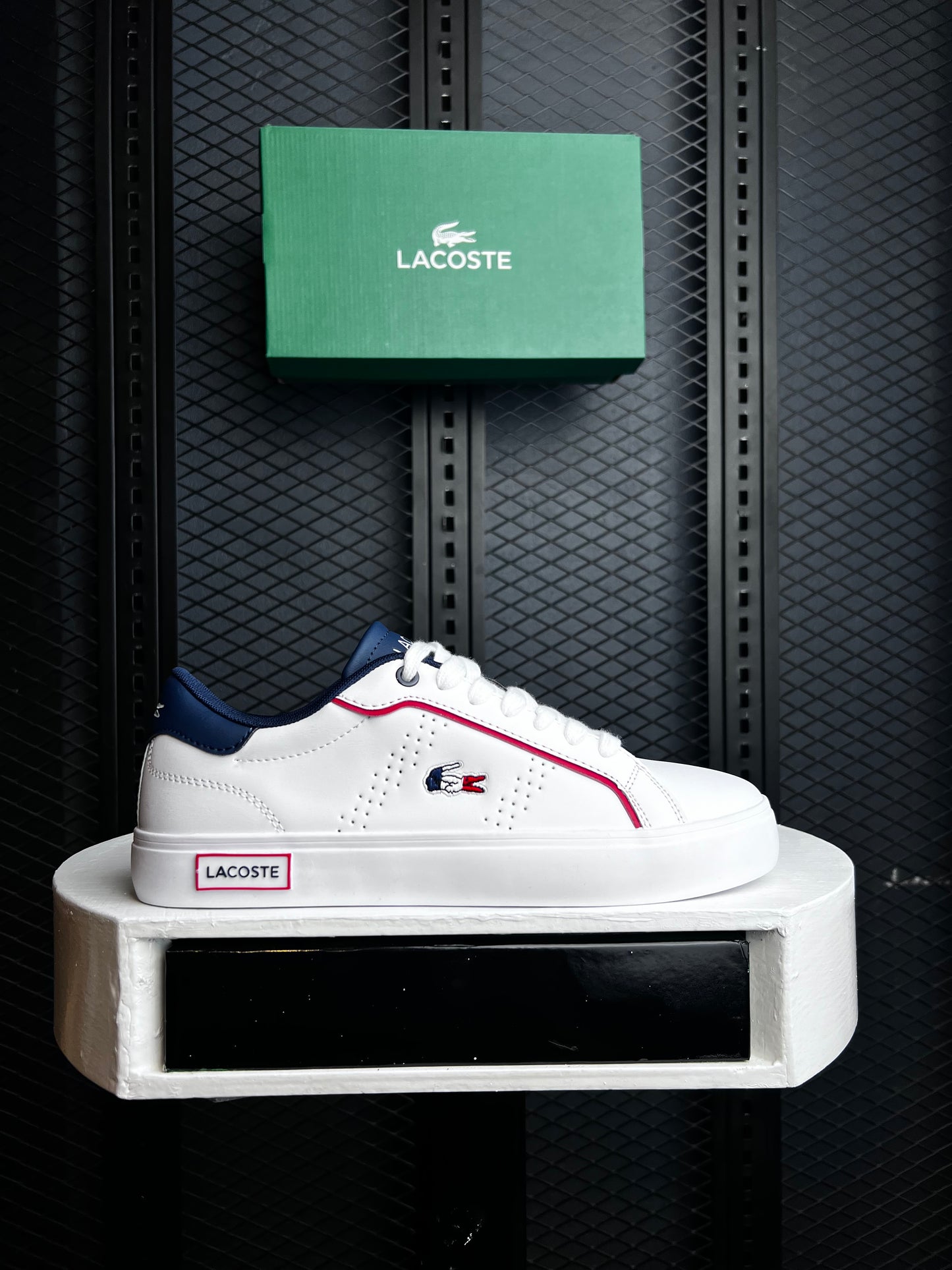 L Powercourt Sneakers