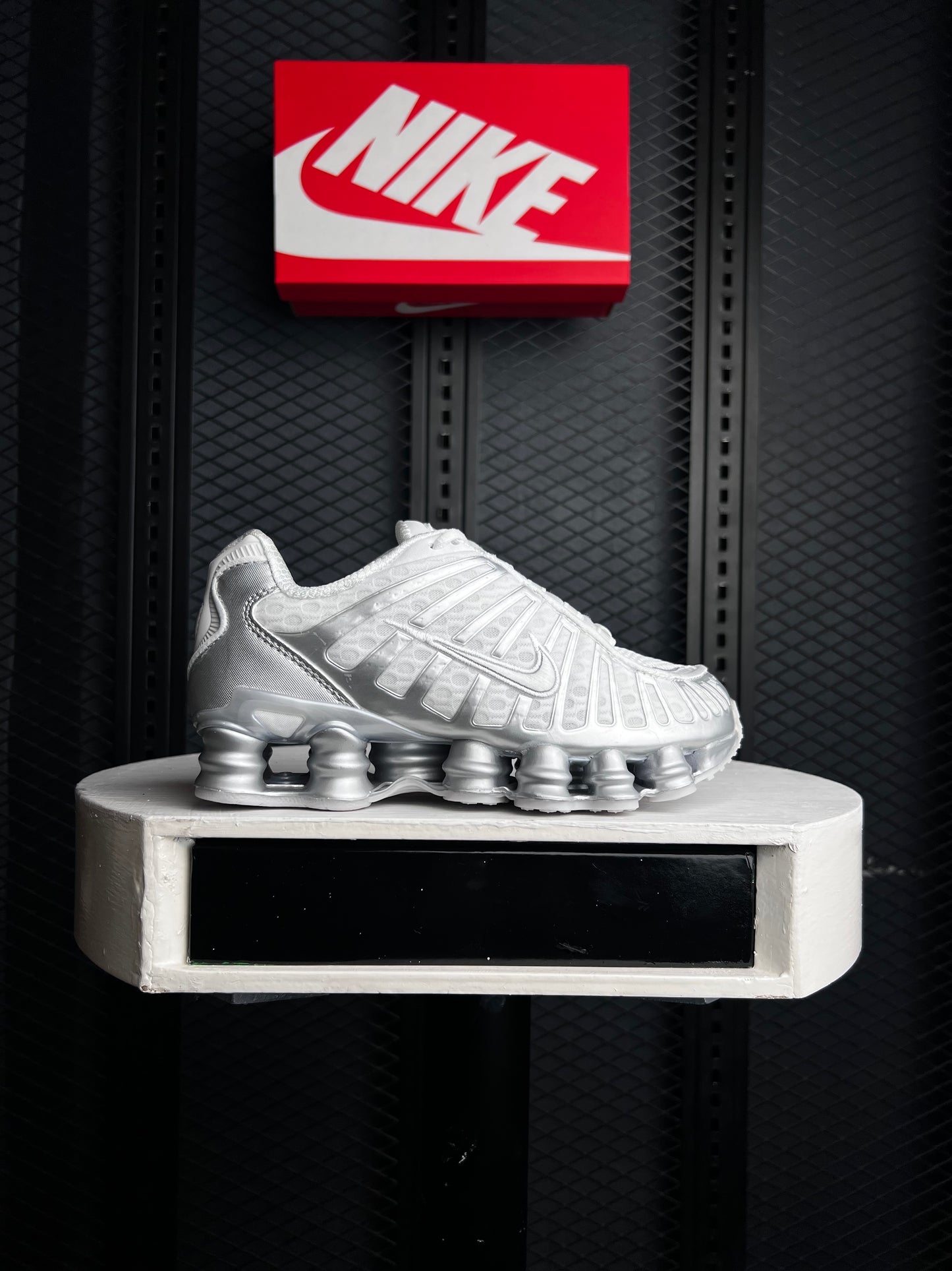 Shox TL Sneakers
