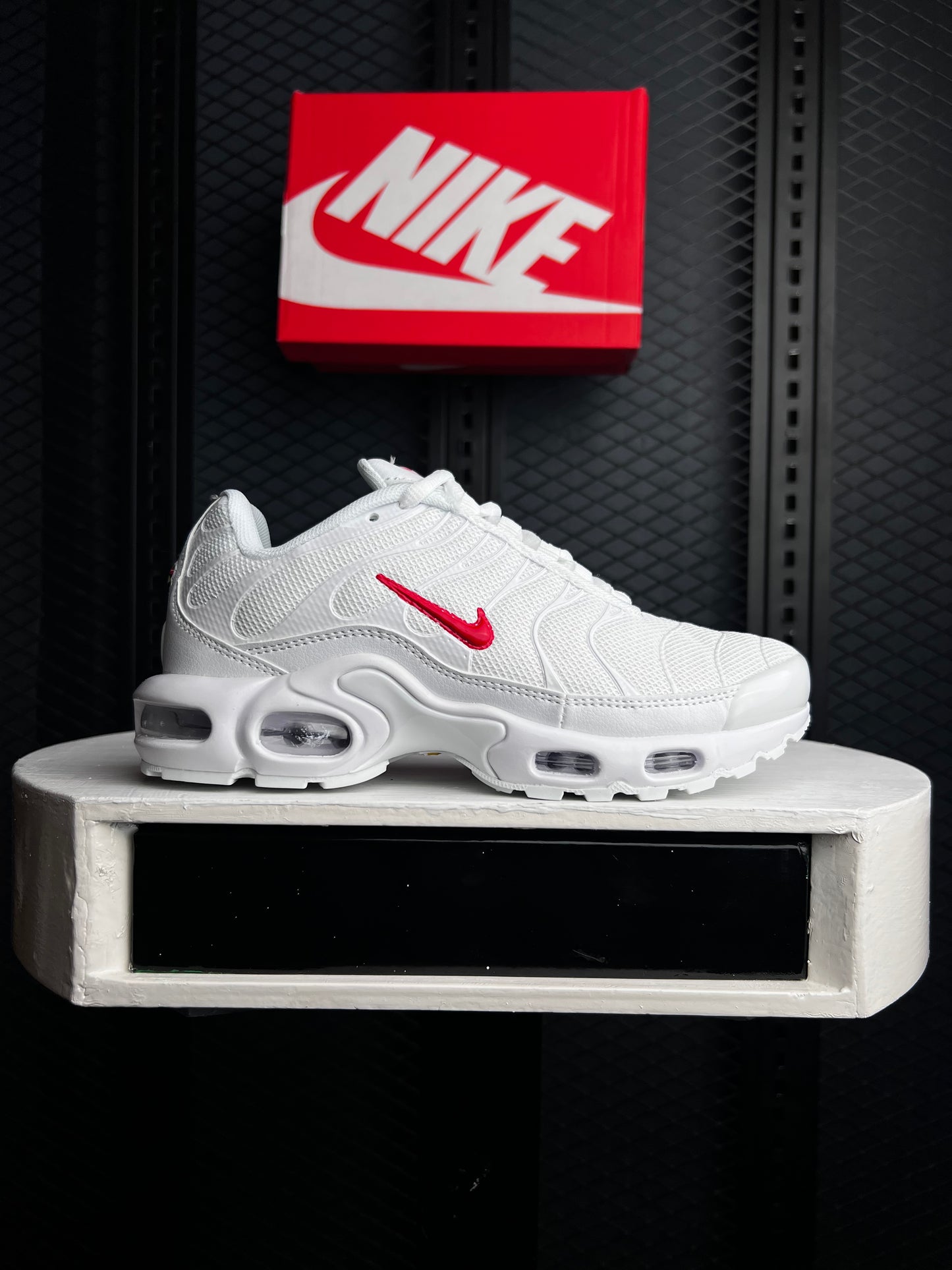 TN Plus Lifestyle Sneakers