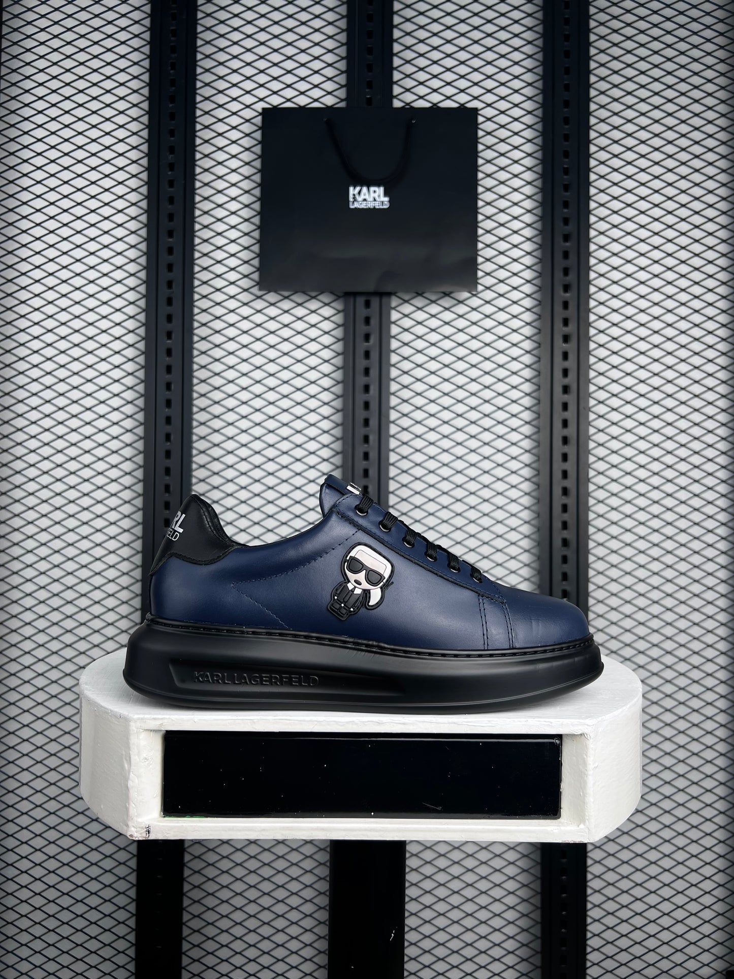 Men's luxury shoes