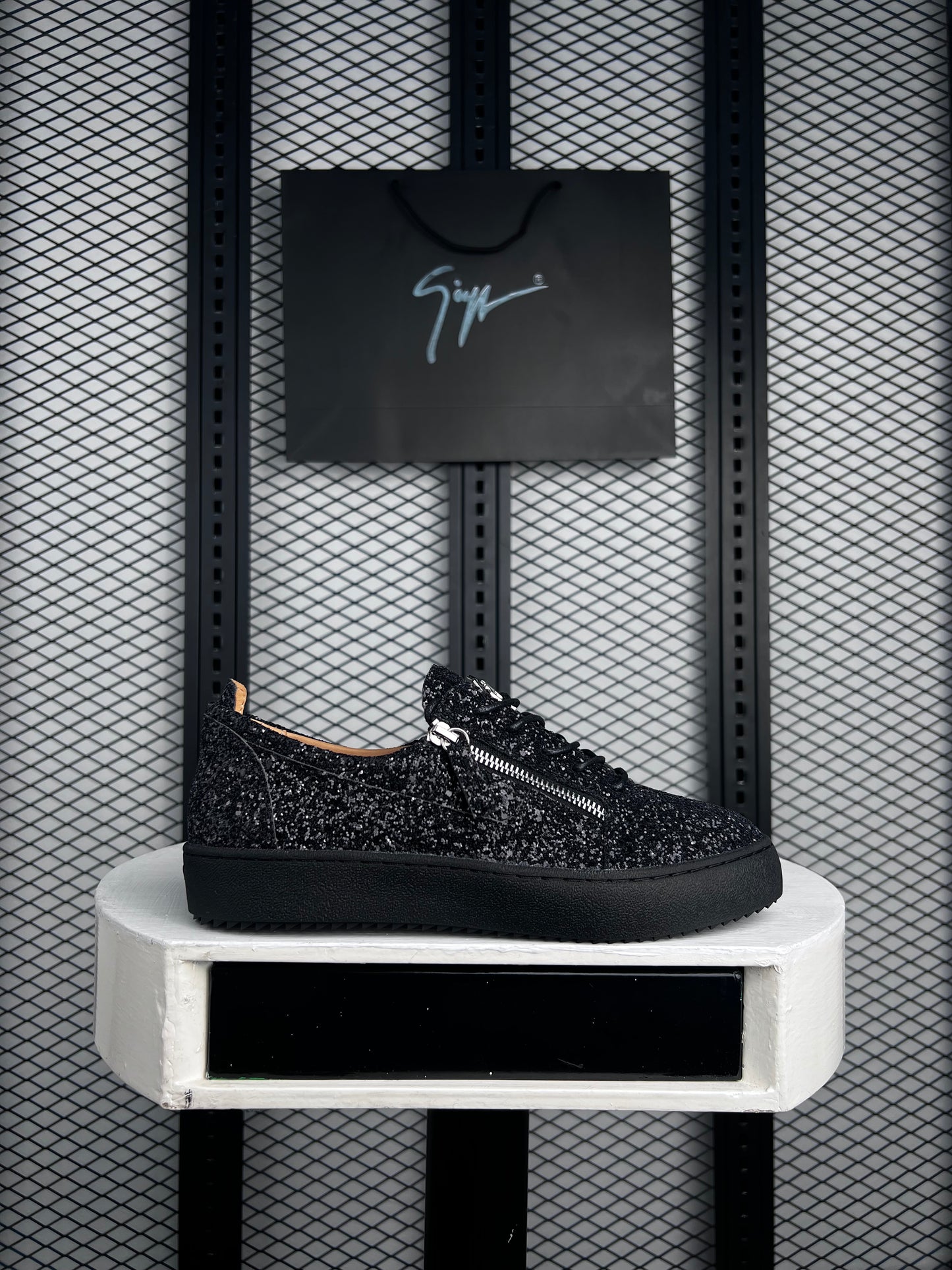 Men's special edition sneaker
