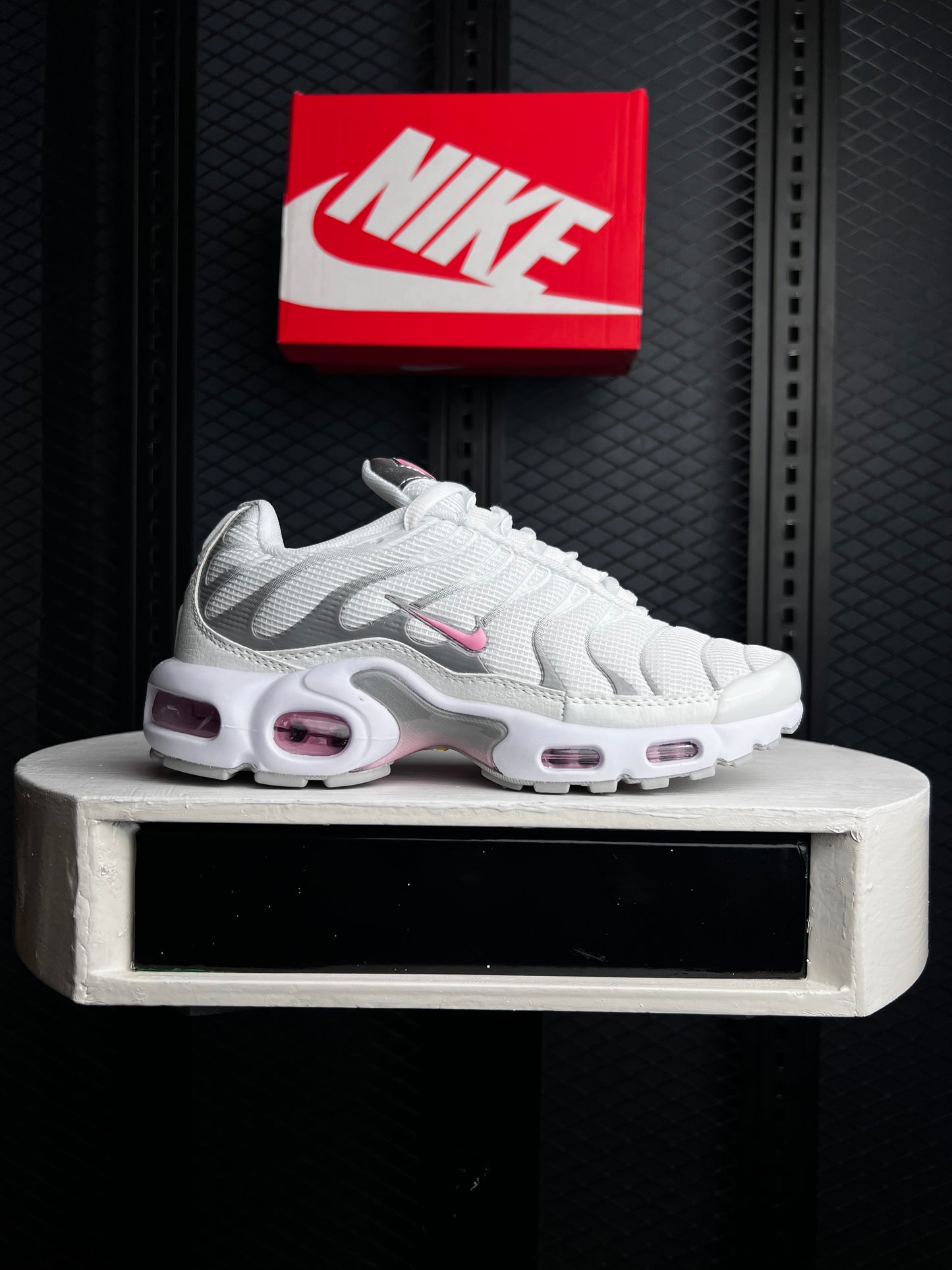 TN Plus Lifestyle Sneakers