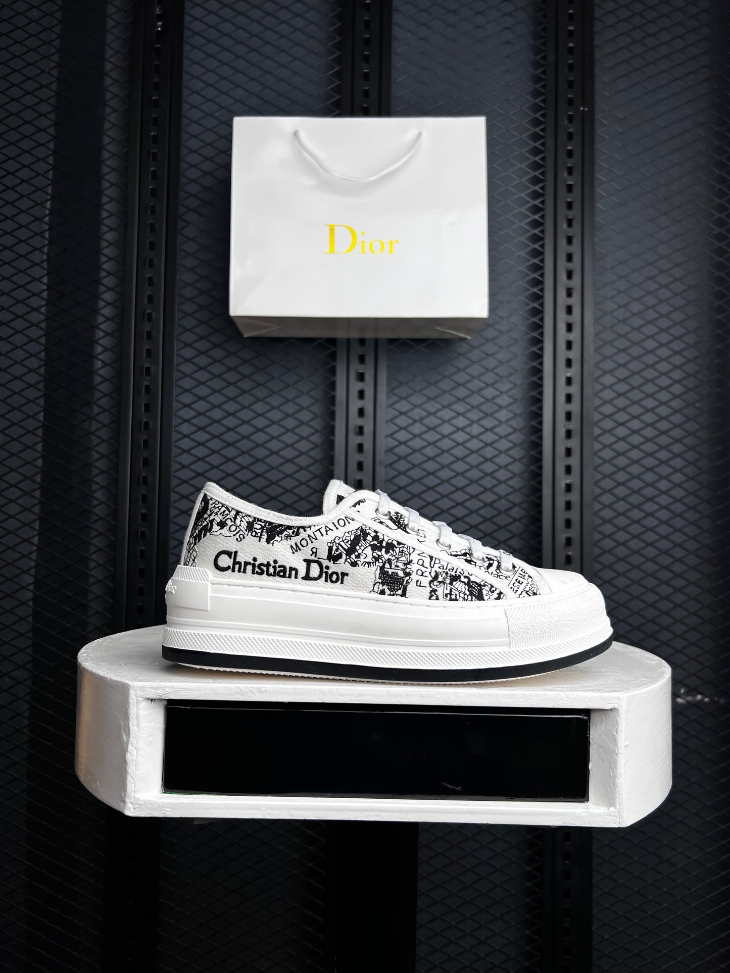 Ladies Sneakers - New Edition