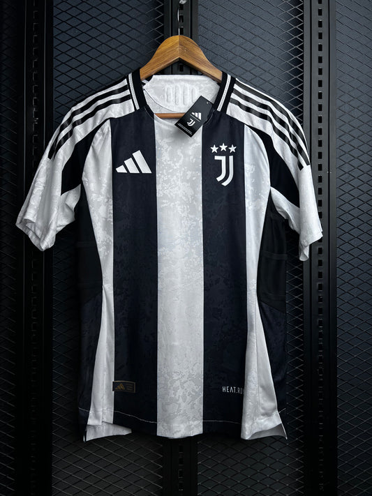 Juventus 24/25 Home jersey