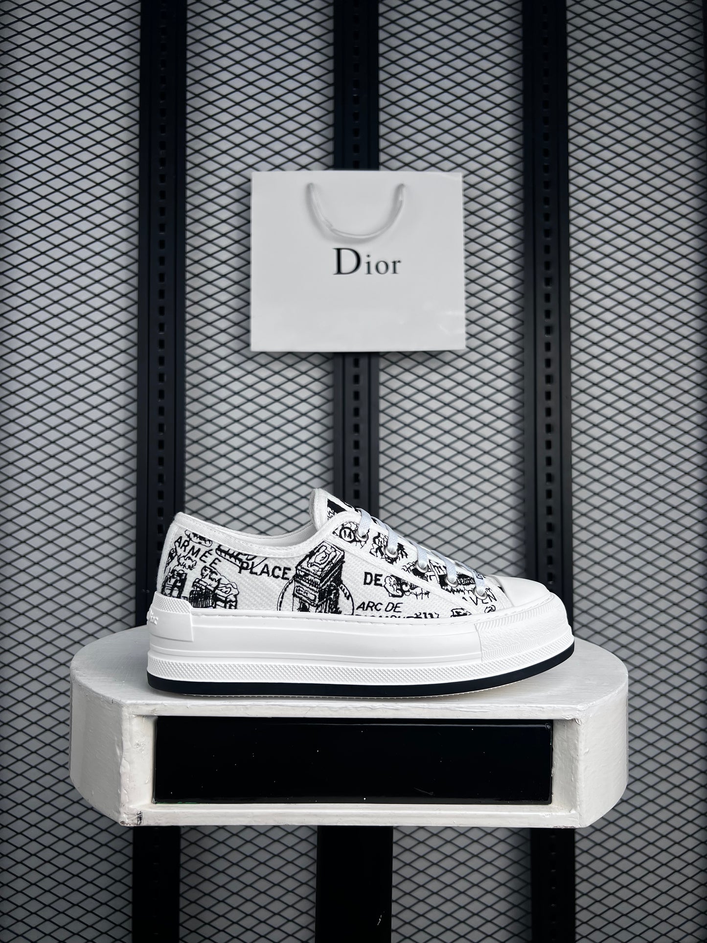 Ladies Luxury sneaker