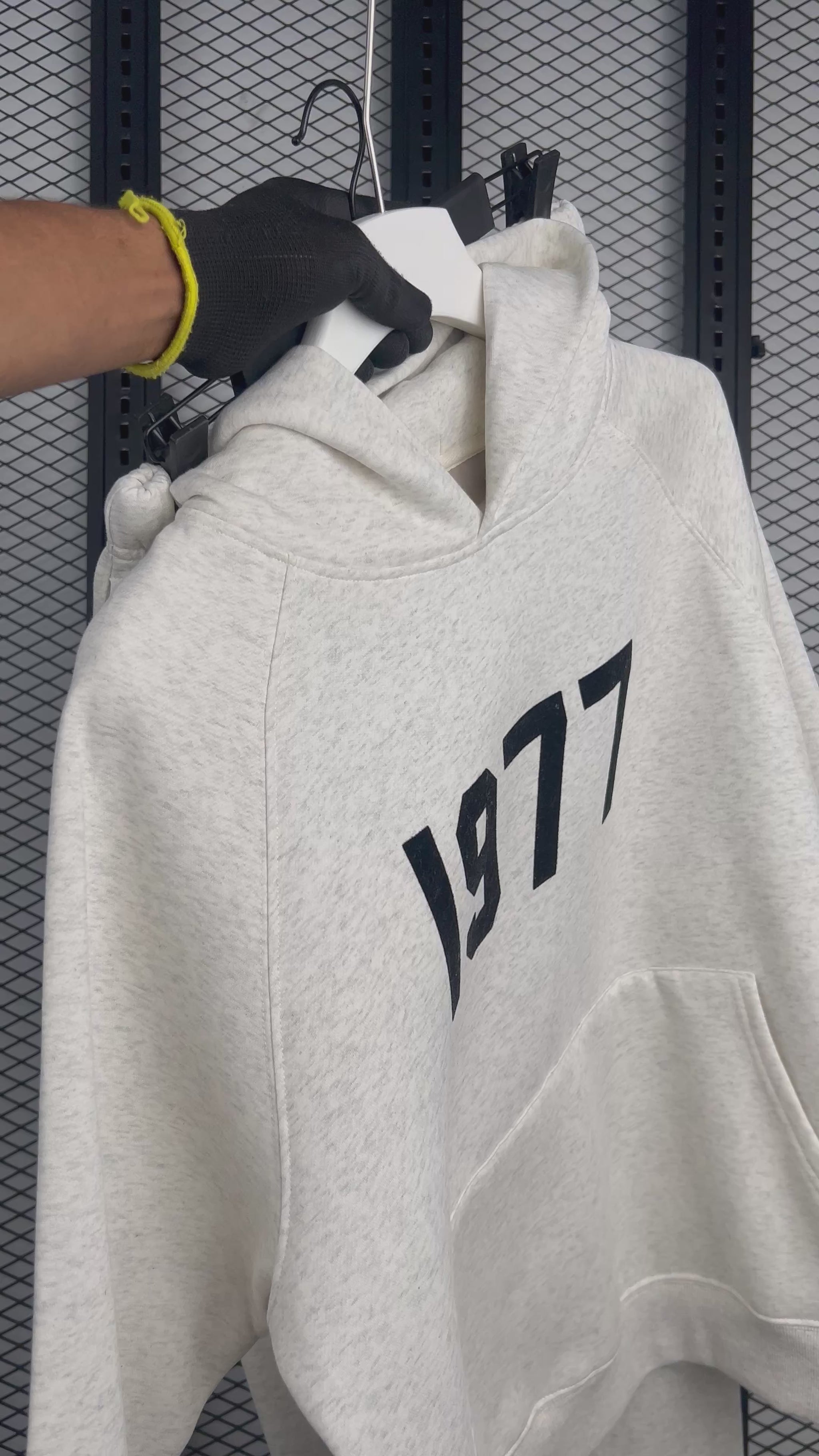 Rubber-tab fleece tracksuit set in light heather grey