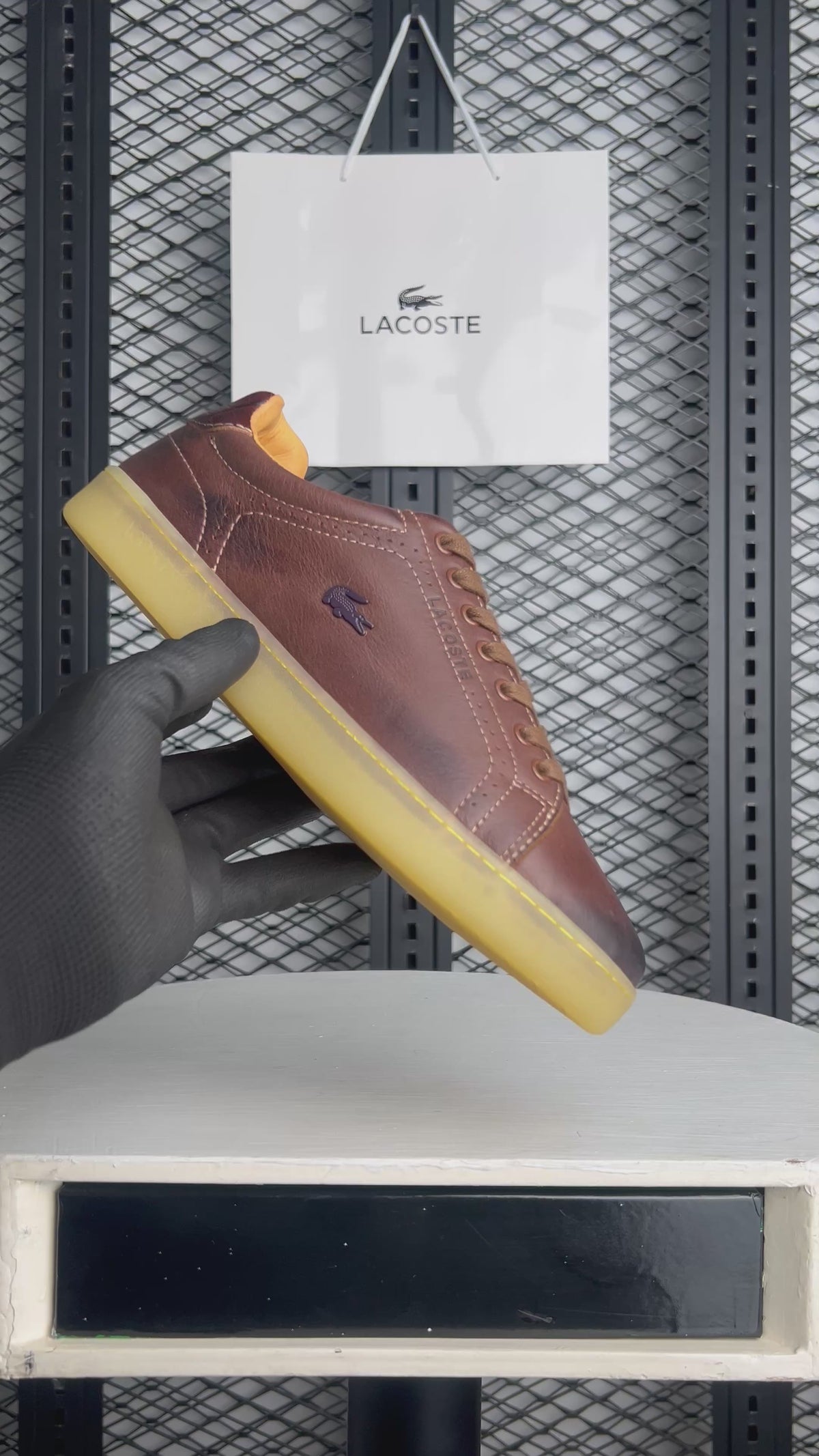 Sneaker brown leather