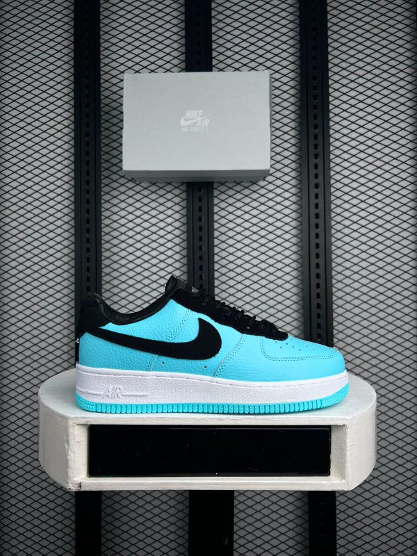 Sneaker Co