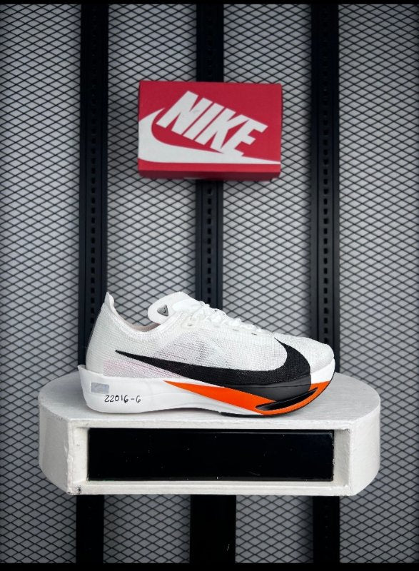 Sneaker Fly White Black Total Orange