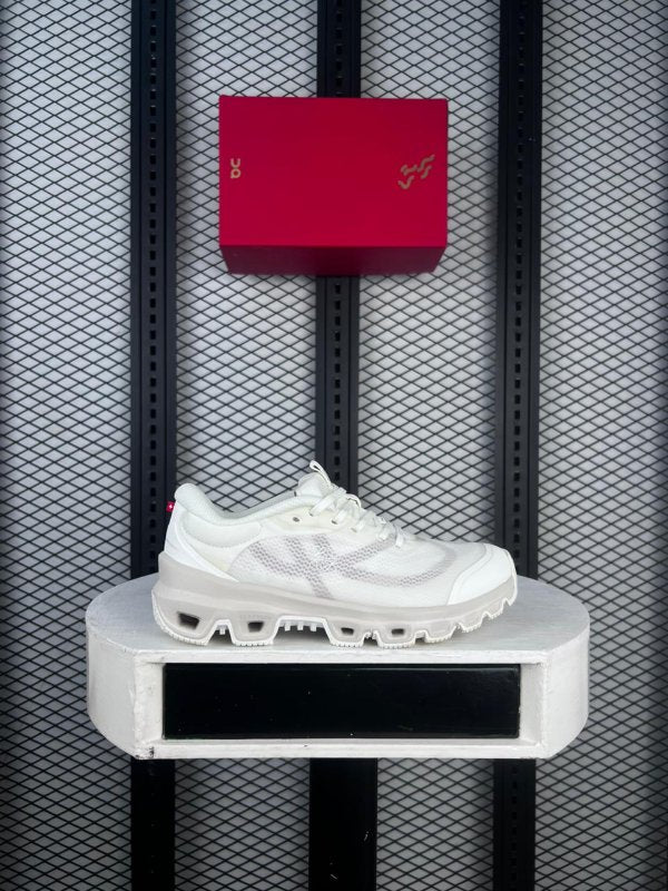 Chalk white mesh runner with modular pod sole