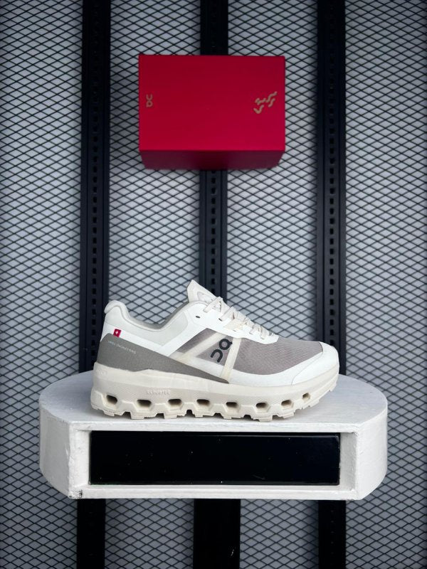 Translucent ripstop runner in chalk and taupe