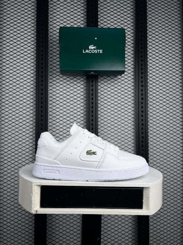 Leather low-top in white on a cup sole with retro, casual, minimal styling