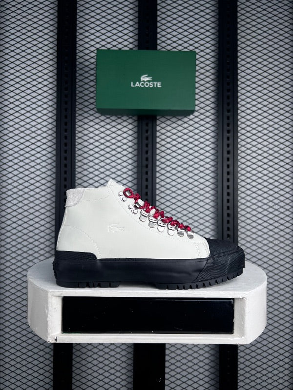 Matte leather boot in white and black