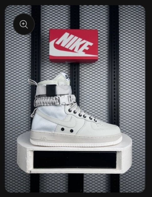 Sneaker Special Field Grey