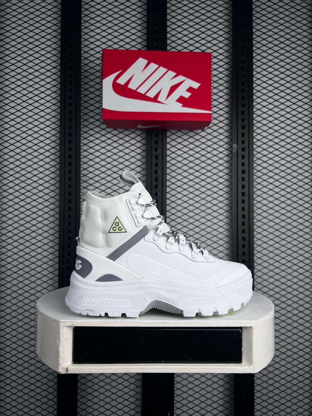 Textured textile boot in white and grey