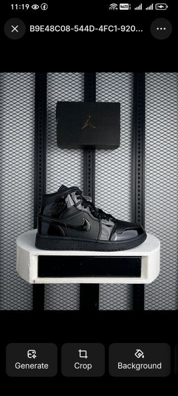 Mid-top sneaker Patent Black