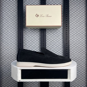 Matte nubuck loafer in charcoal