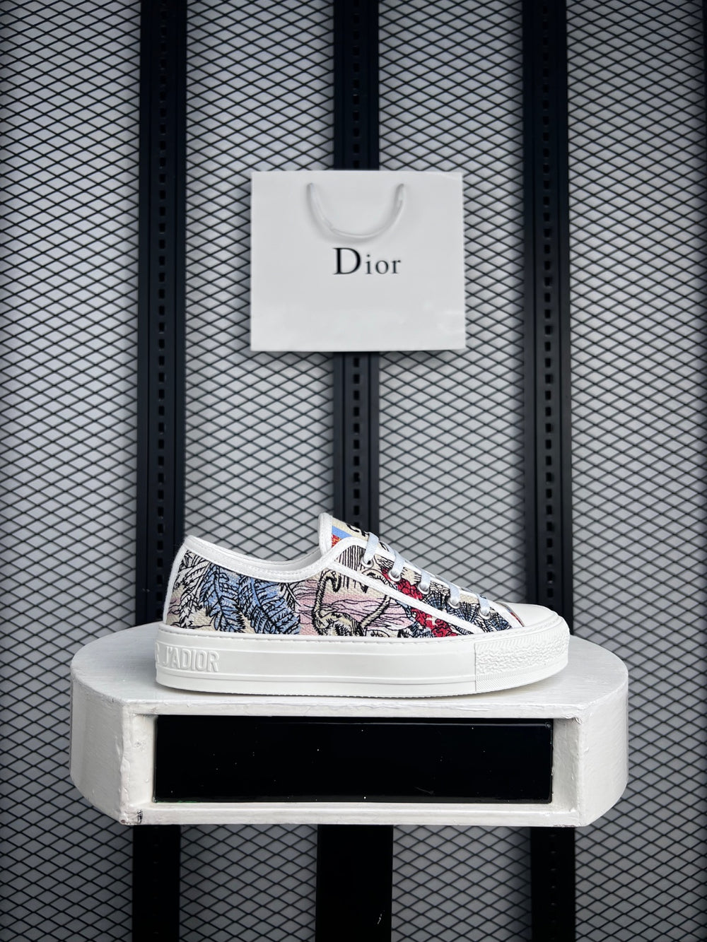 Embroidered tapestry low-top sneaker with textured platform sole