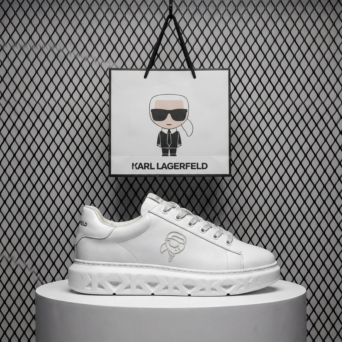 White leather platform sneaker with sculpted monogram sole