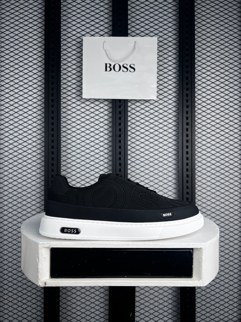 Low-top sneaker Black White