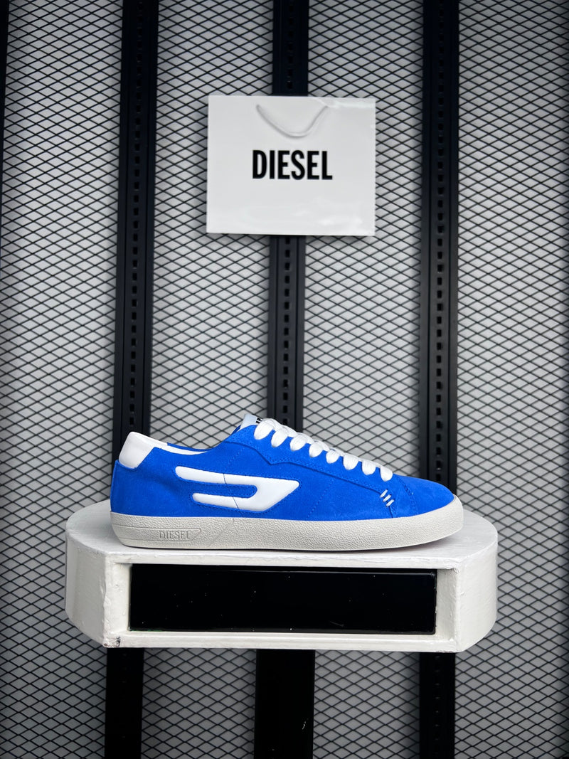 Bright blue low-top trainer with white emblem