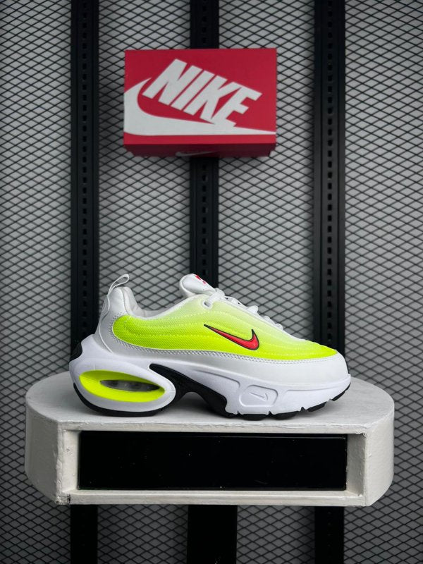 Textile runner in white and yellow