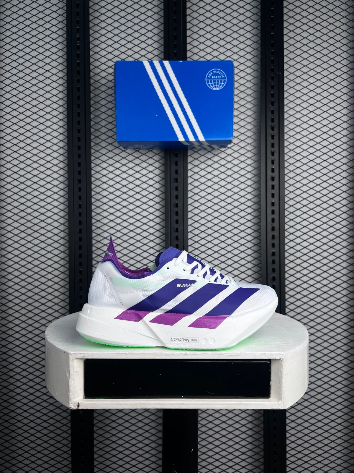 Cushioned road racing silhouette in white and purple