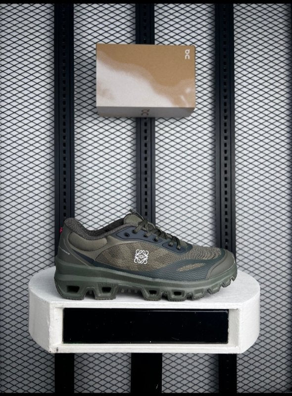 Matte olive technical runner with segmented lug sole