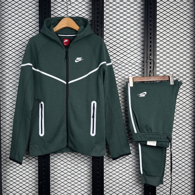 Tracksuit Dark Green