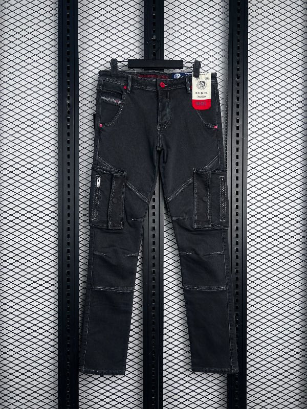 Cargo Jean Black
