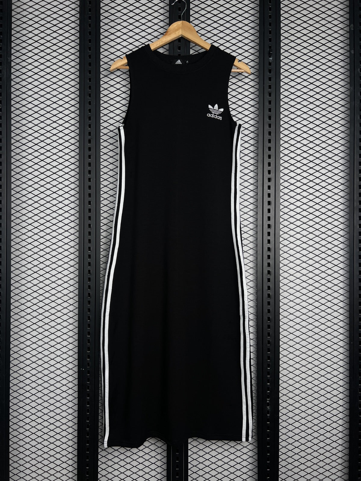 Cotton jersey sleeveless midi dress with contrast side stripes