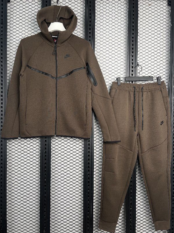 Tracksuit Brown3