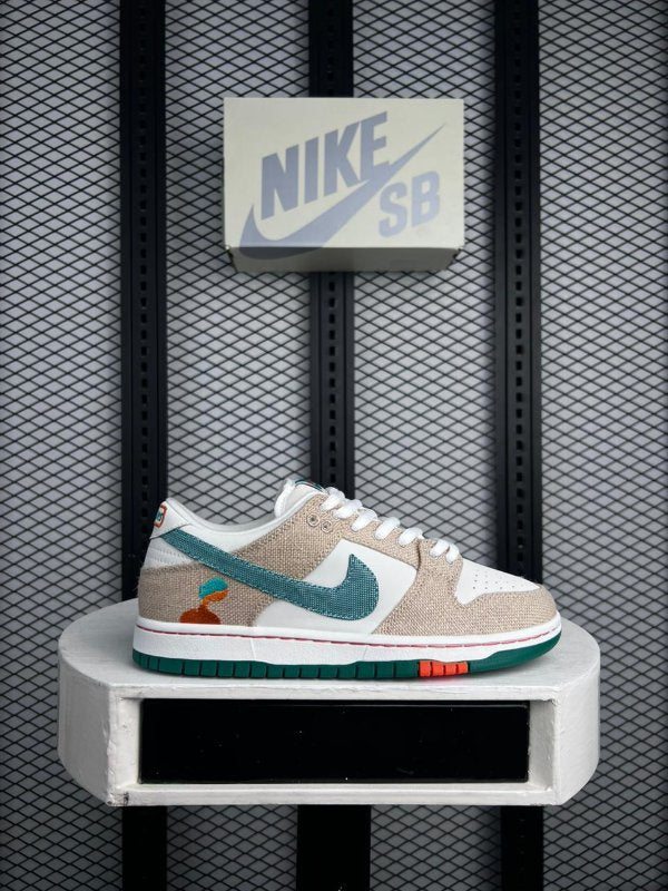 Embroidered jug burlap panelled low-top trainer