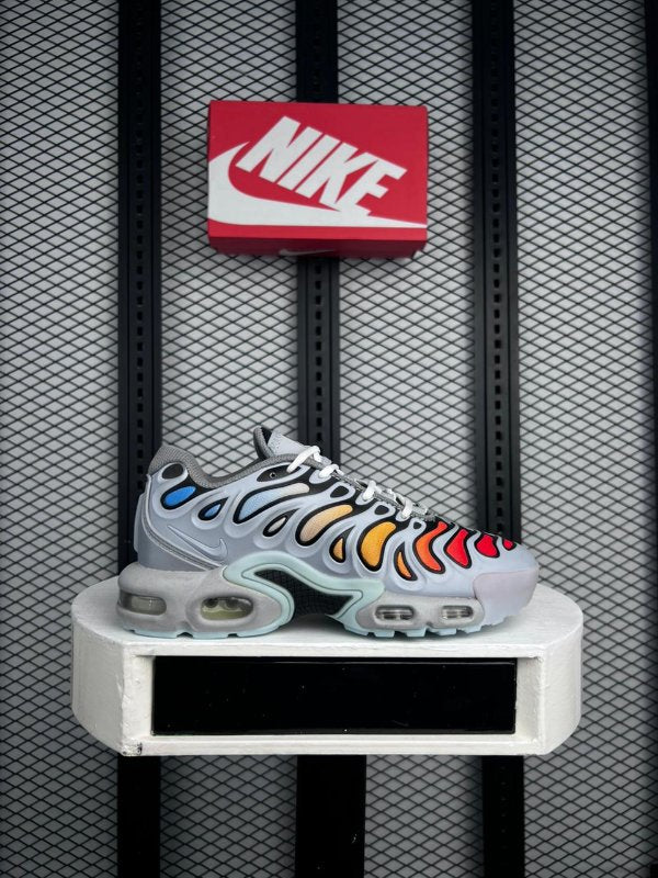 Colour-block matte coated runner in light grey and multicolour