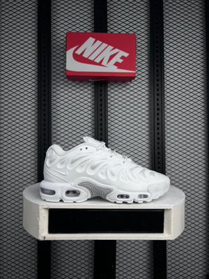 Sneaker Plus White