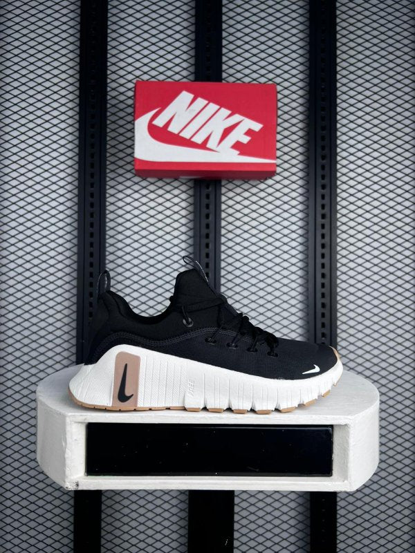 Sneaker Free Black Cream