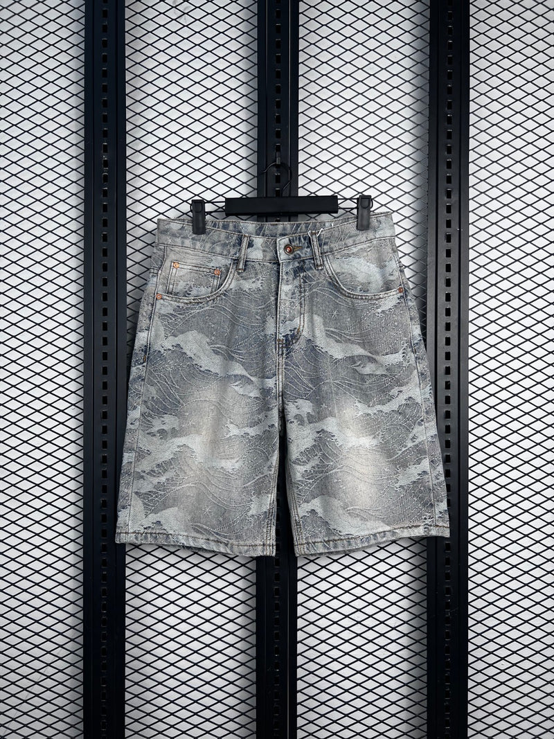 Five-pocket jacquard denim shorts in wave pattern