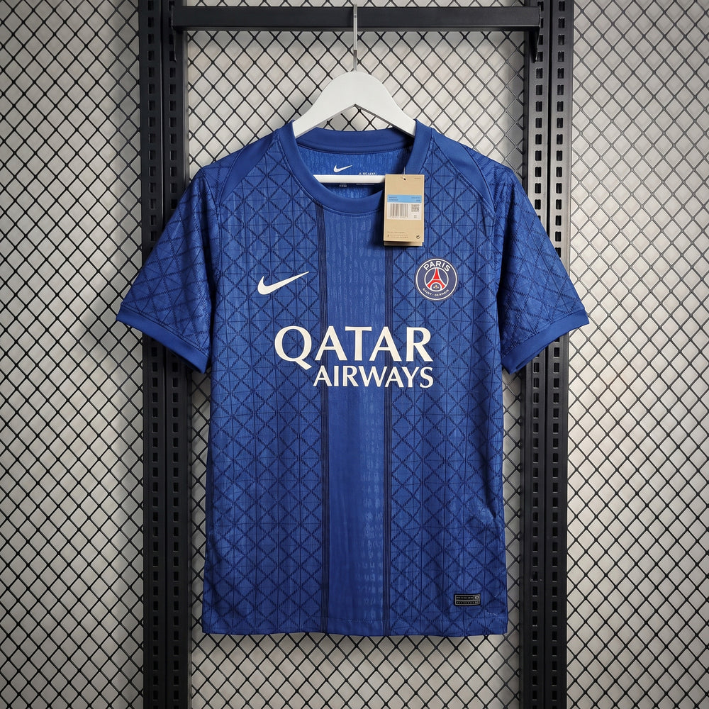 Geometric-pattern athletic short-sleeve top in royal blue
