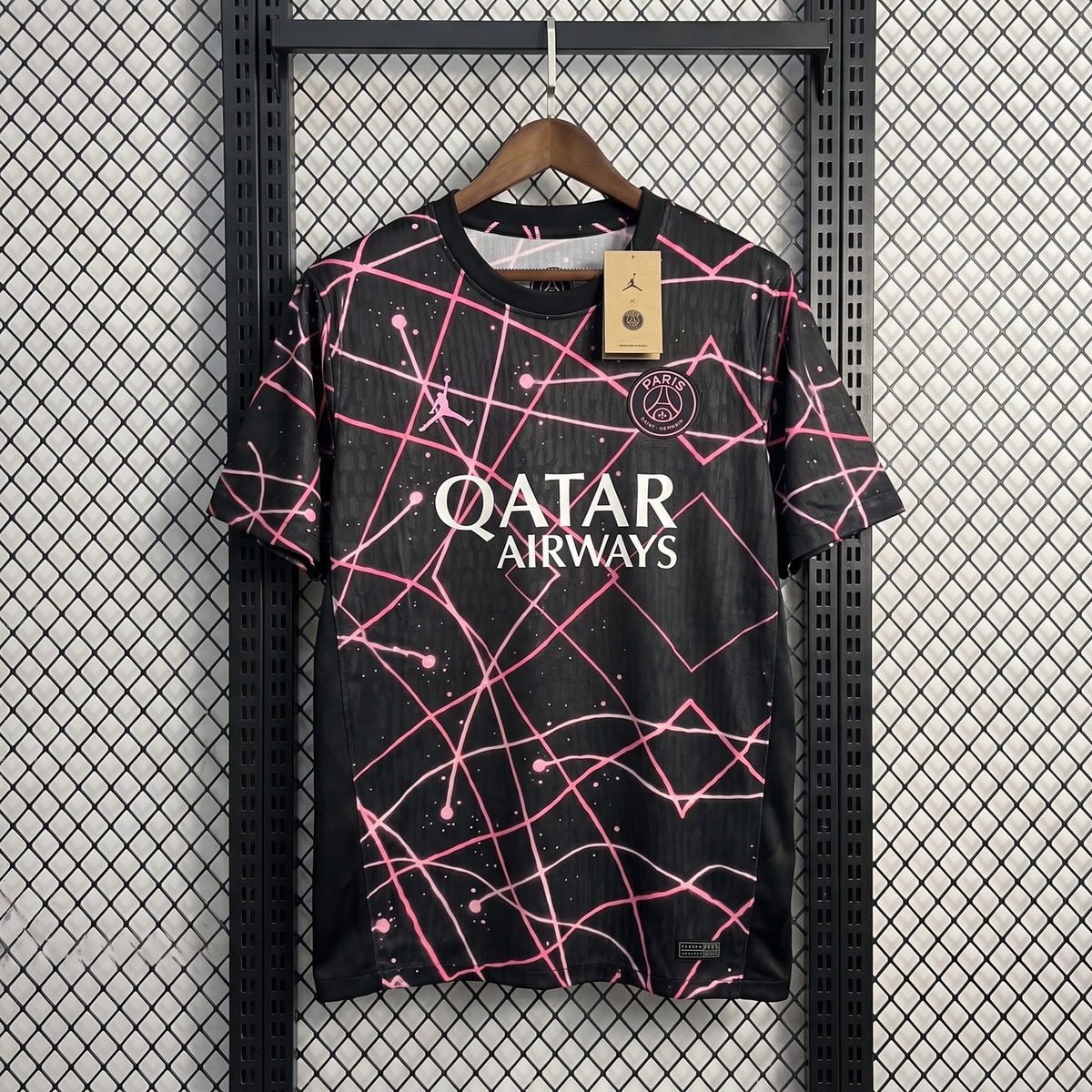 Crew-neck athletic jersey with pink linear grid print