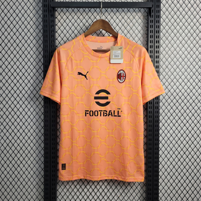 Matte lightweight football jersey in peach with chain print