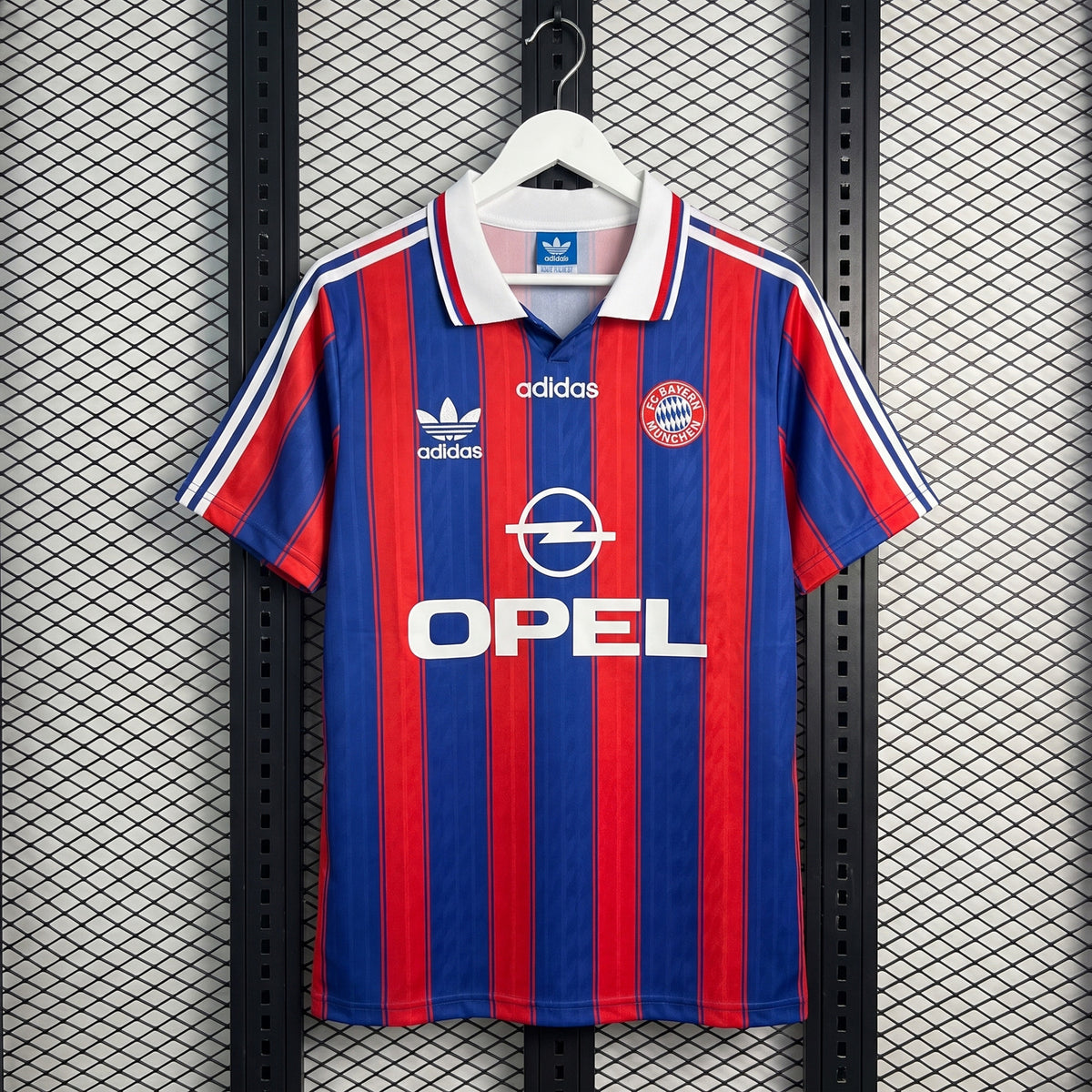 Polo-collar vertical-stripe football shirt in blue and red