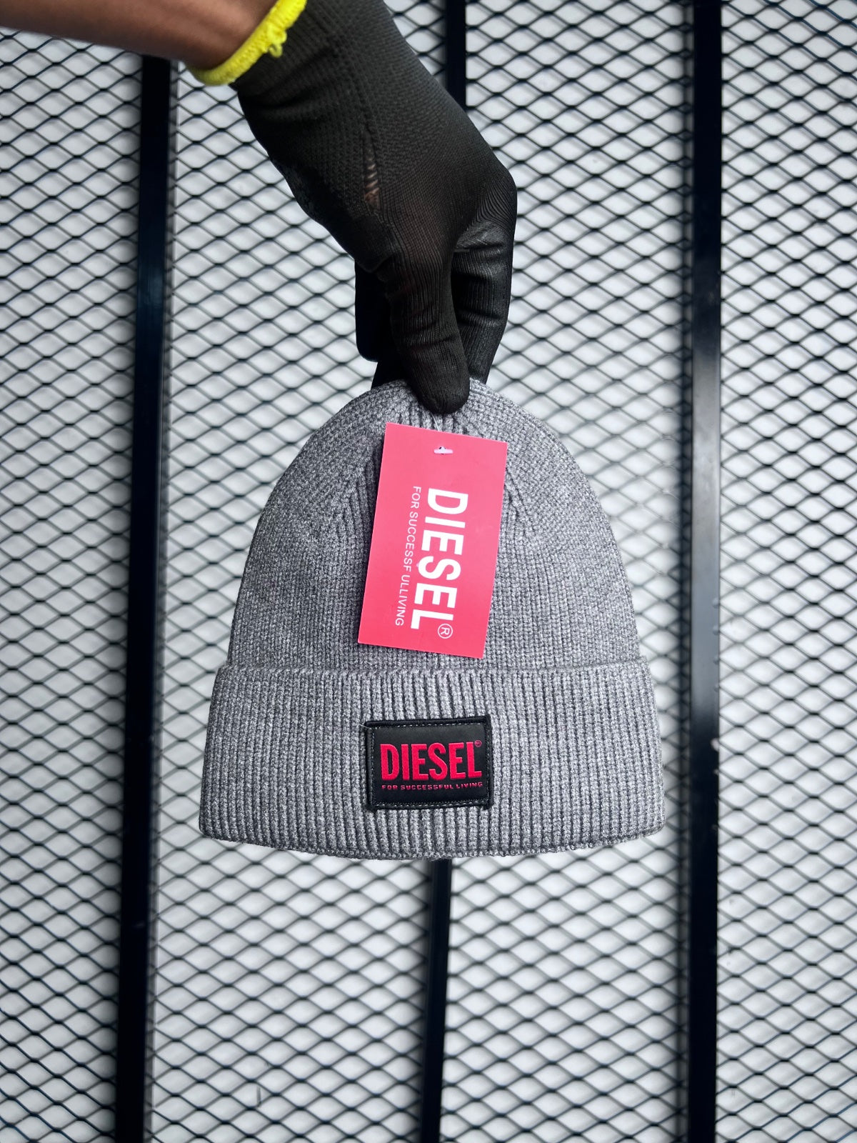 Beanie grey with red logo
