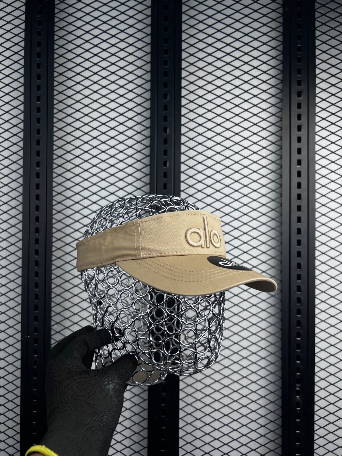 Cotton twill embroidered visor in beige