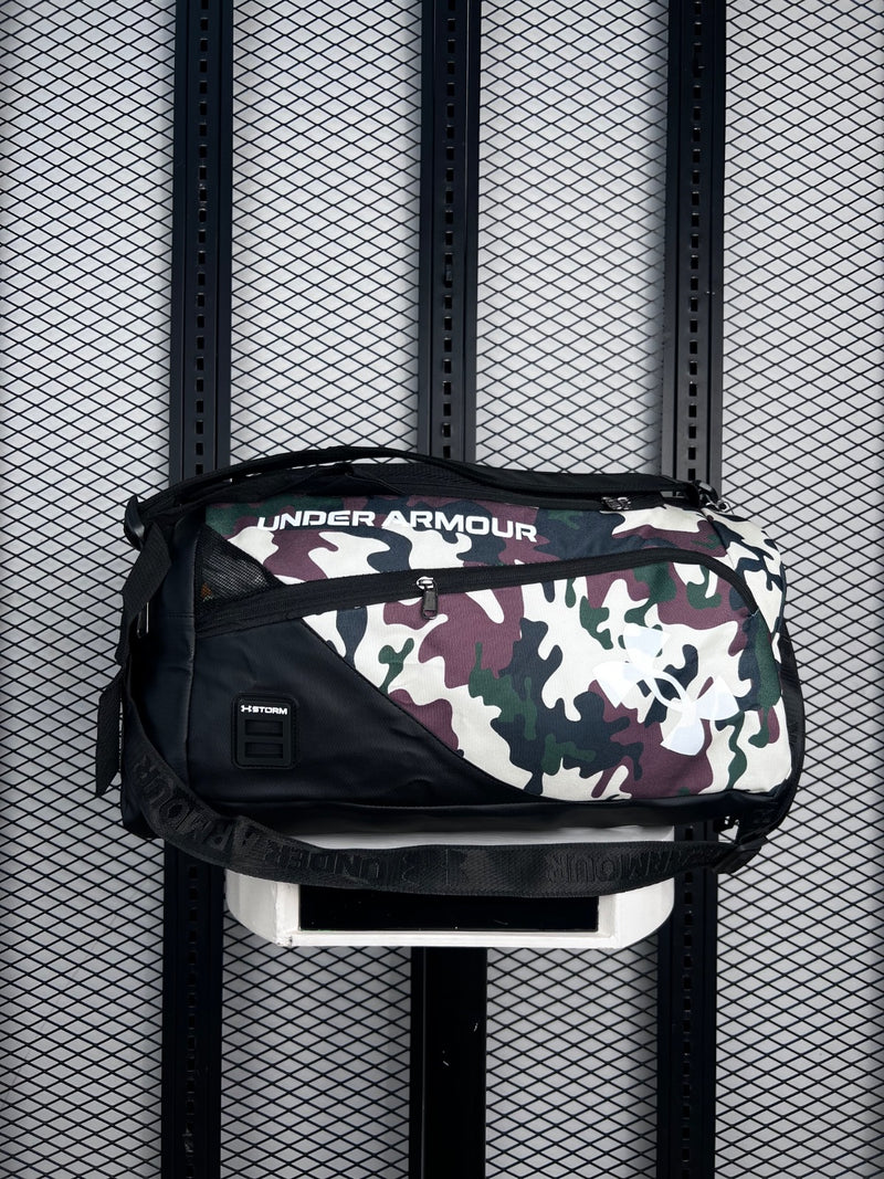 Asymmetric-zip canvas sports bag in woodland camo